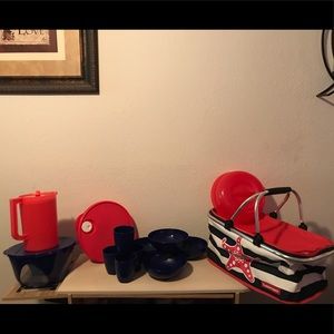 Brand new Star tupperware Picnic Set